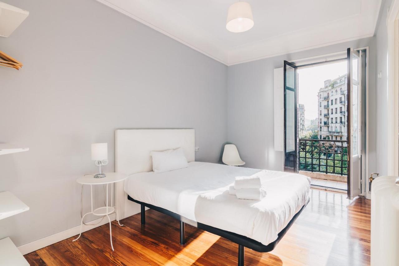 Apartamento Royal San Sebastian Luaran gambar